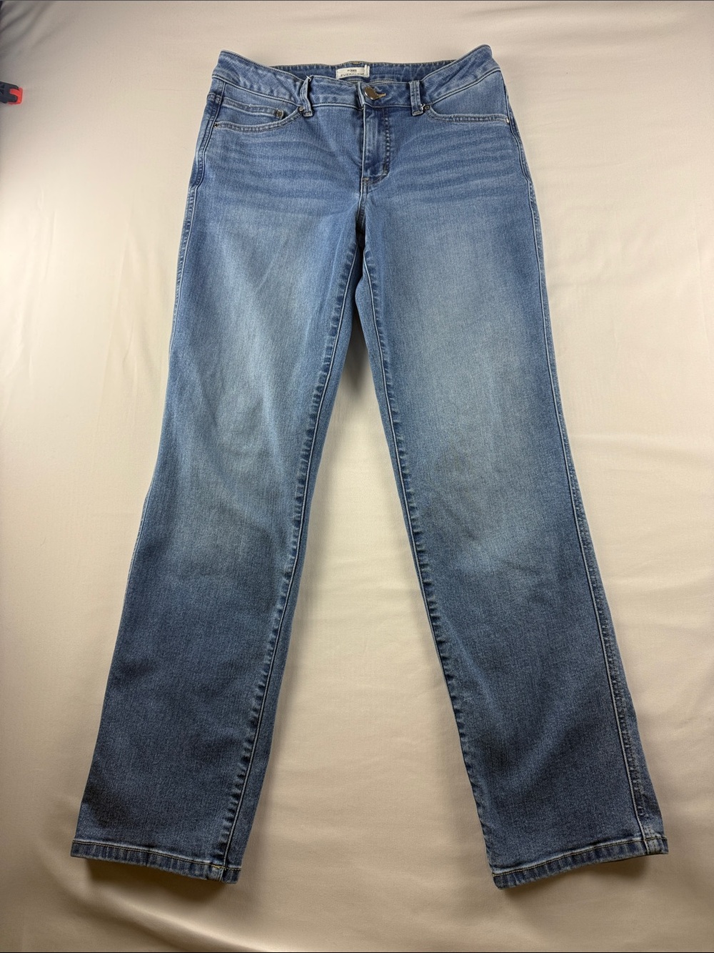 Maurices Everflex Mid Rise Straight Jeans Light Wash Women's Size 10 EUC